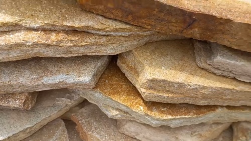 Плитняк златолит жёлтый золотистый для отмостки купить в Кабардино-Балкарской Республике