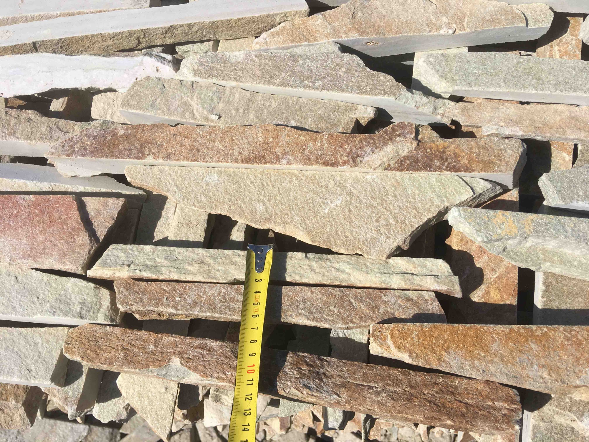 Горбушка златолит золотистый для облицовки купить в Кабардино-Балкарской Республике