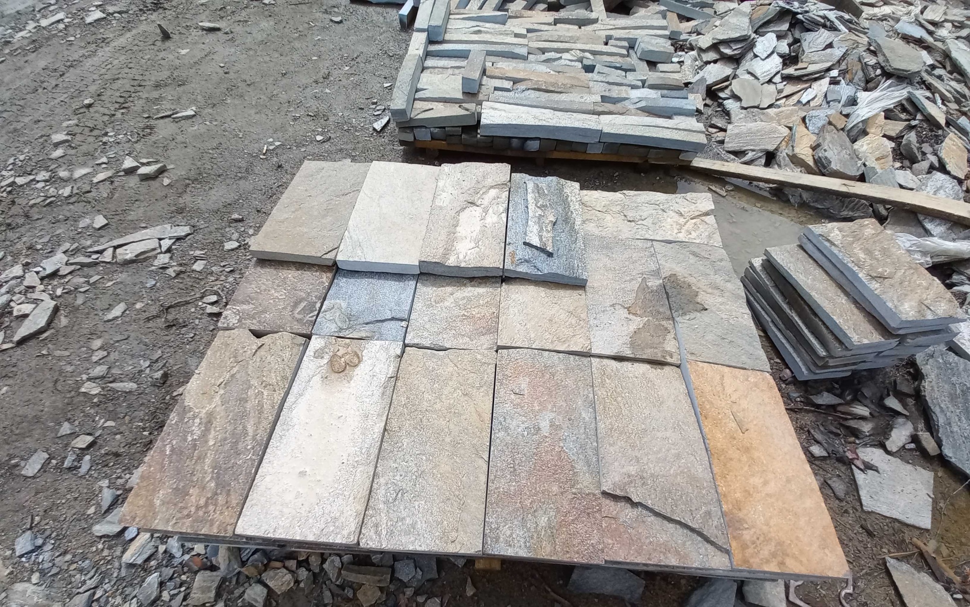 Плитка пилёная златолит Уральский для фасада купить в Кабардино-Балкарской Республике