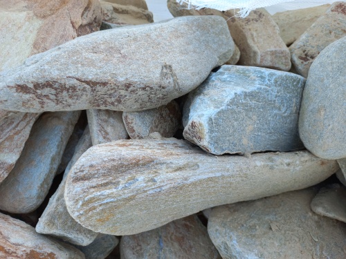 Златолит жёлтый, жёлто-зелёный глыбки и валуны для ланшафтного дизайна купить в Кабардино-Балкарской Республике