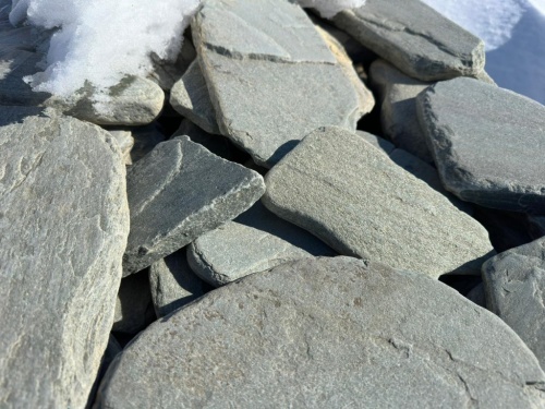 Плитняк златолит зелёный галтованный для цоколя купить в Кабардино-Балкарской Республике