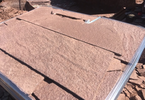 Плитняк лемезит бордовый для ступеней 20-25 мм купить в Кабардино-Балкарской Республике